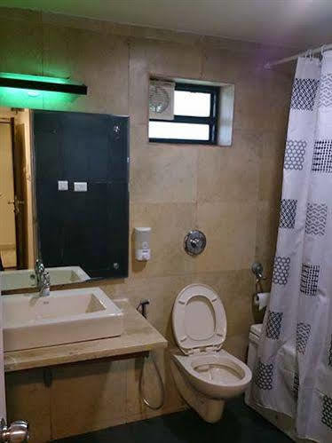 Retreat Anjuna Resort Екстериор снимка